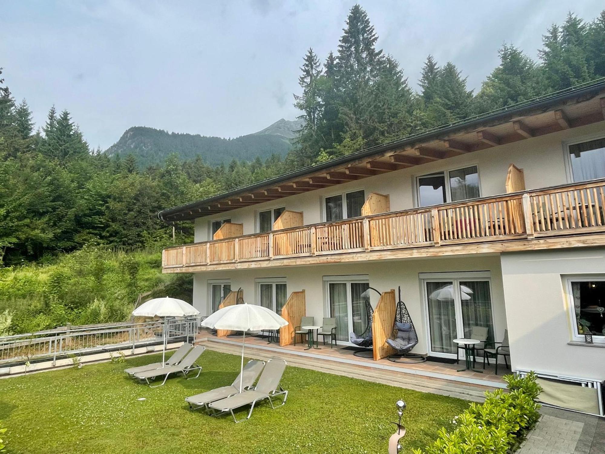 Sweet Cherry - Boutique & Guesthouse Tyrol 因斯布鲁克 外观 照片